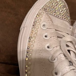 all white bedazzled converse size 7
